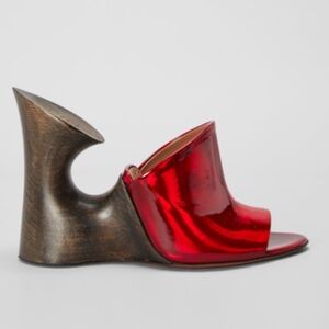 Alaia La Sculpture Wooden wedge glossy strappy sandal size 38/8